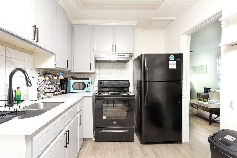 Furnished Finder property 379102_1 photo 25