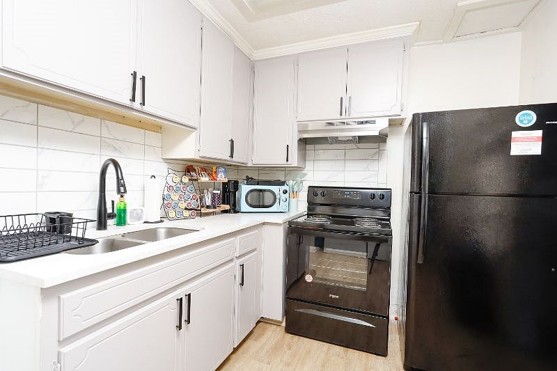 Furnished Finder property 379102_1 photo 26