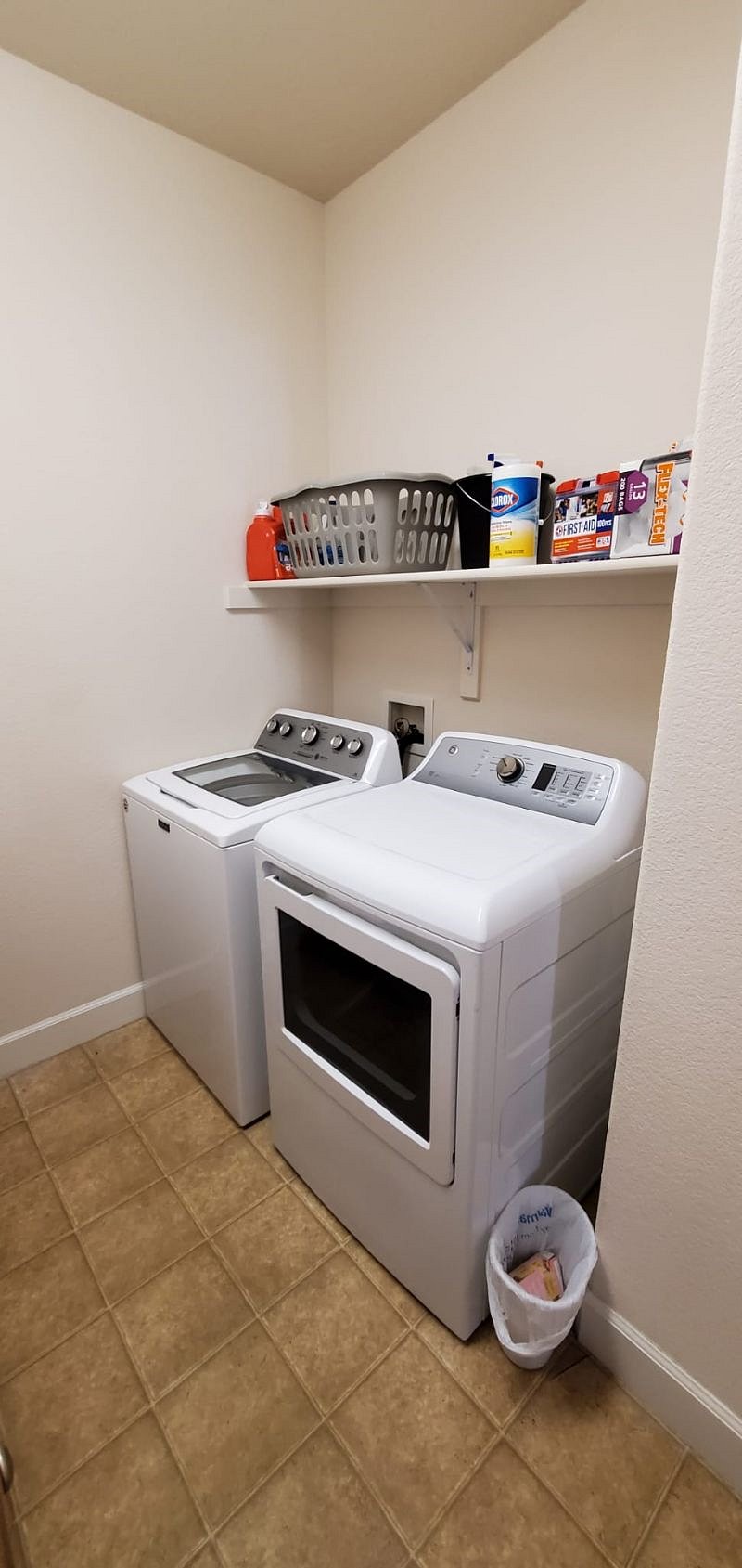 Furnished Finder property 379121_1 photo 16