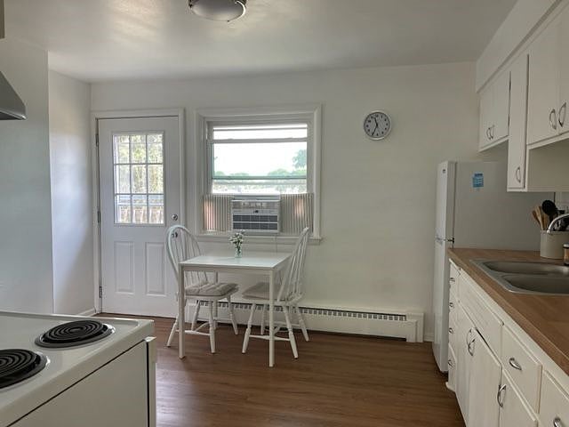 Furnished Finder property 379124_1 photo 4