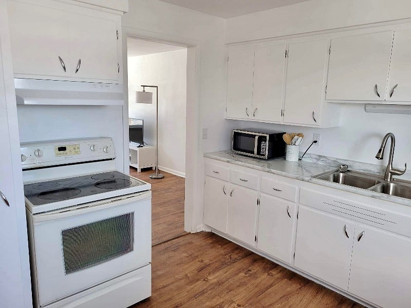 Furnished Finder property 379124_3 photo 5