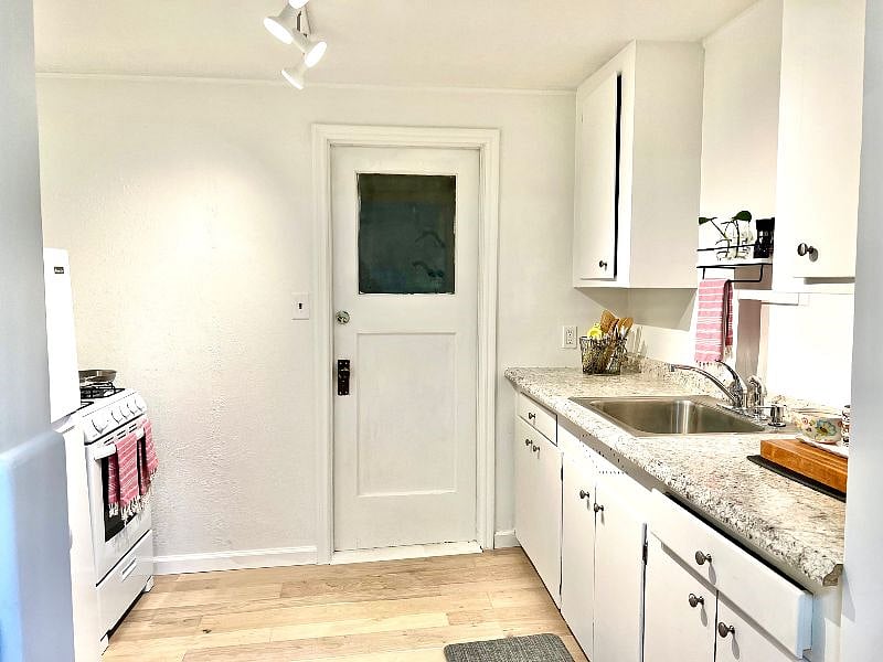Furnished Finder property 379164_1 photo 10