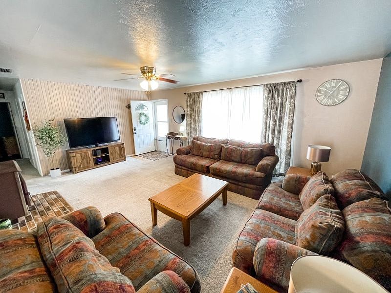 Furnished Finder property 379171_1 photo 3
