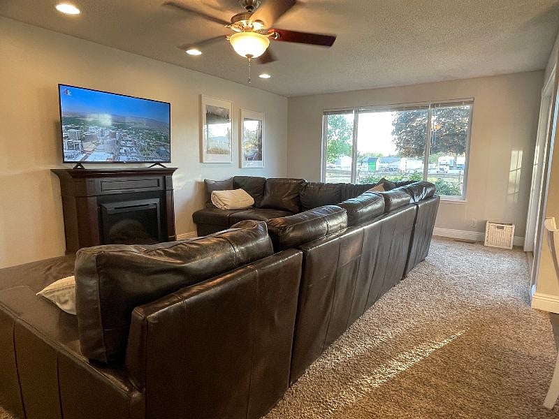 Furnished Finder property 379202_1 photo 8