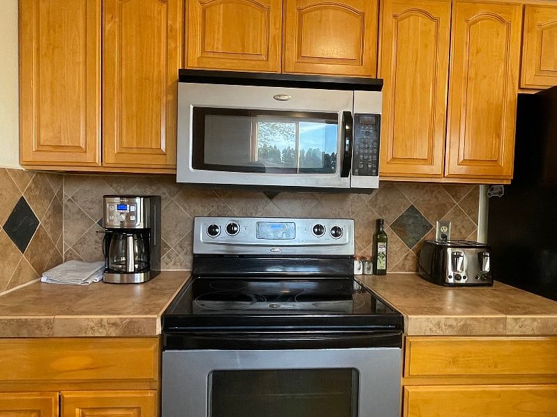 Furnished Finder property 379202_1 photo 17