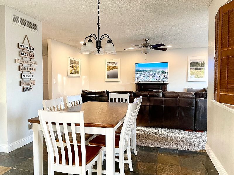 Furnished Finder property 379202_1 photo 4