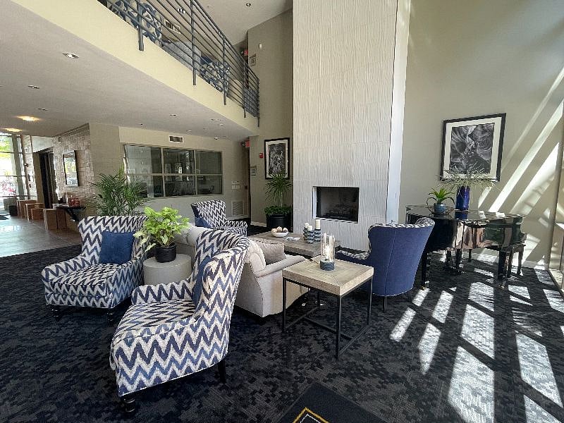 Furnished Finder property 379203_1 photo 28