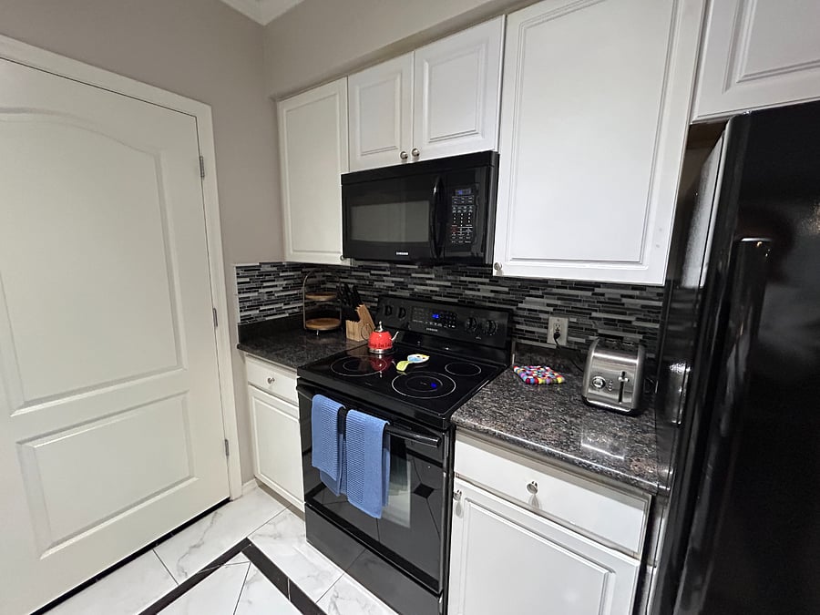 Furnished Finder property 379203_1 photo 31