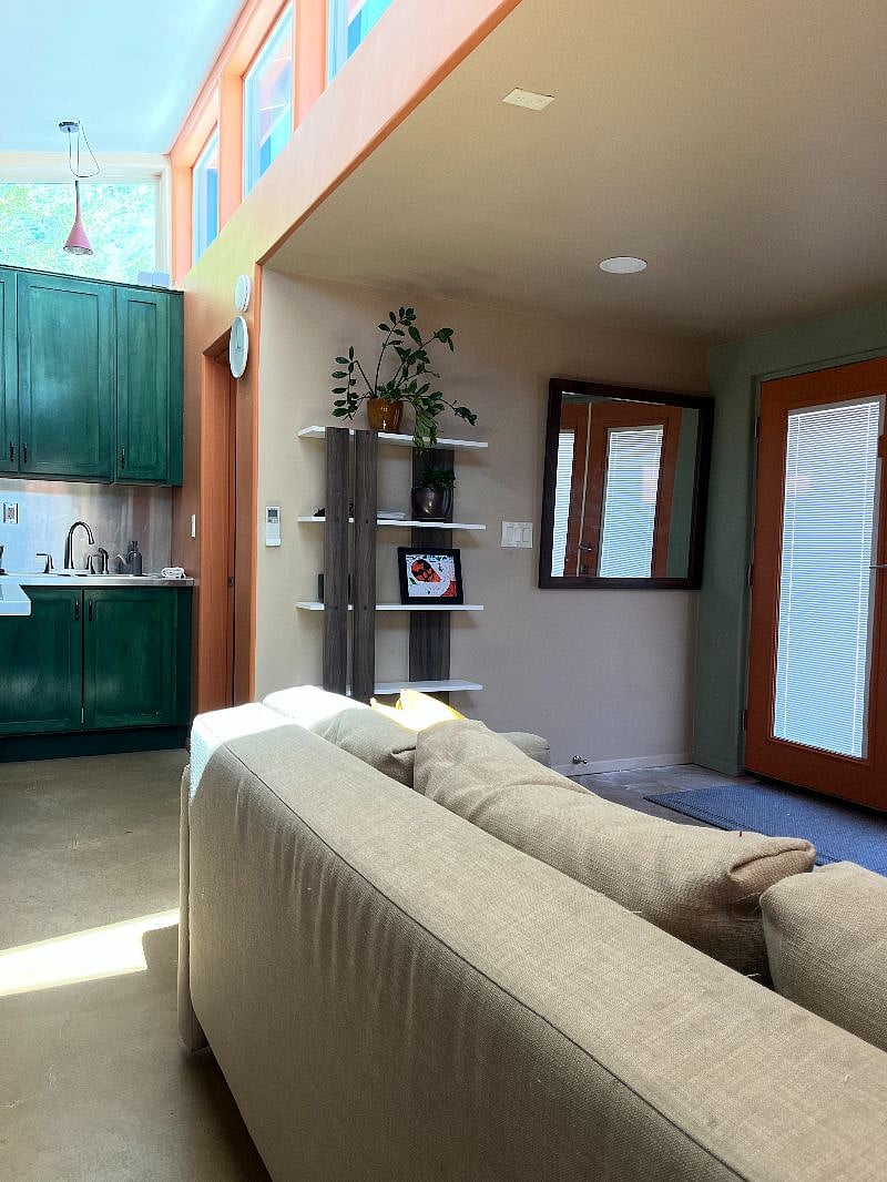 Furnished Finder property 379305_1 photo 7