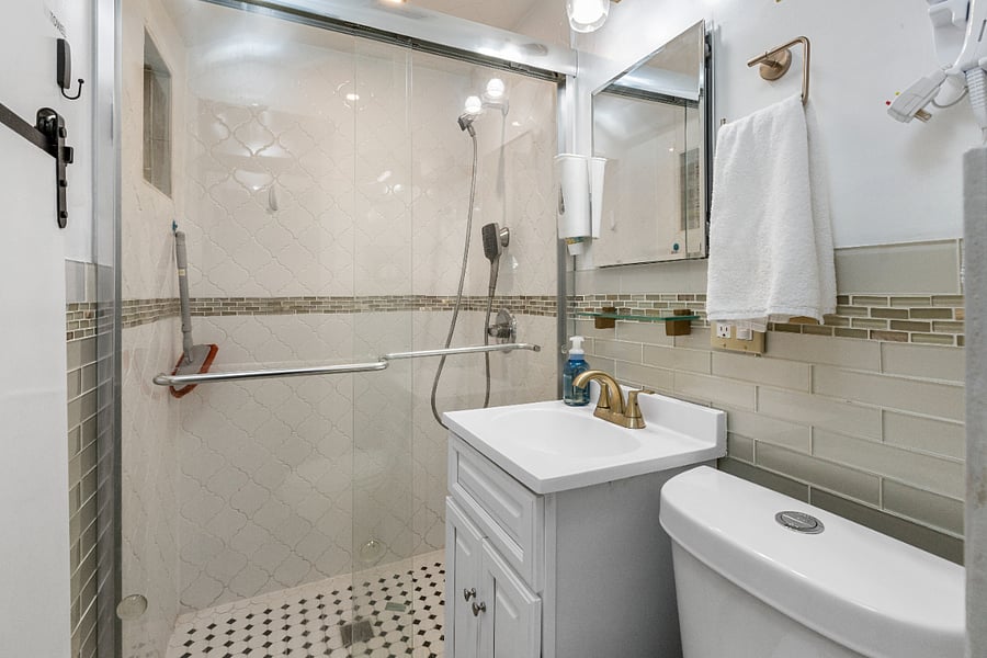 Furnished Finder property 379348_3 photo 10
