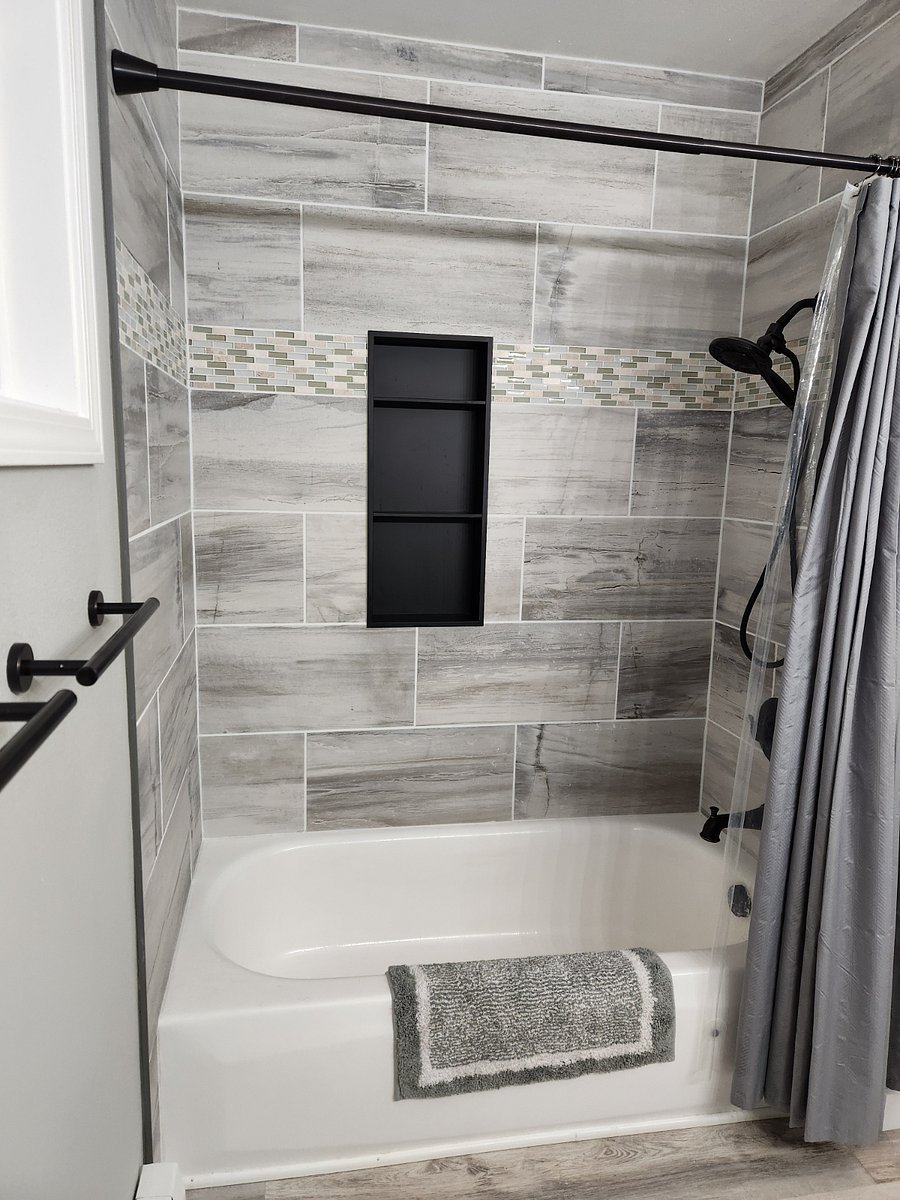 fully tiled shower/tub surround