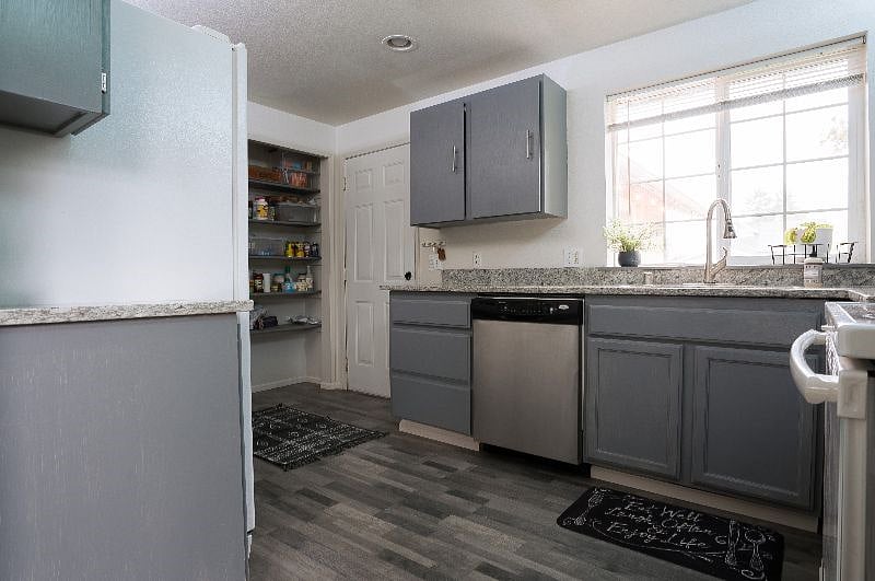 Furnished Finder property 379386_1 photo 7