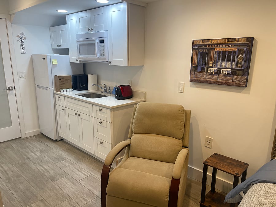 Furnished Finder property 379422_2 photo 3