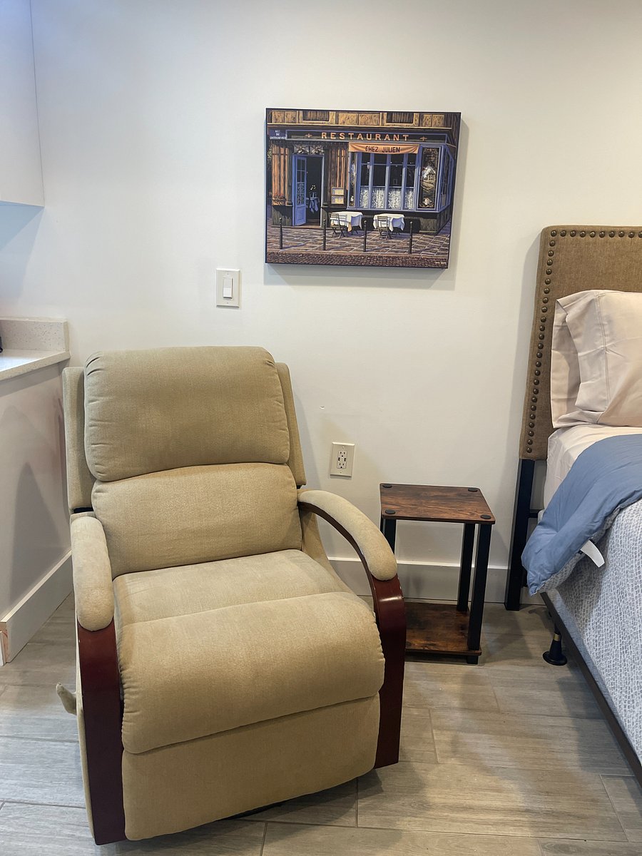 Furnished Finder property 379422_2 photo 4