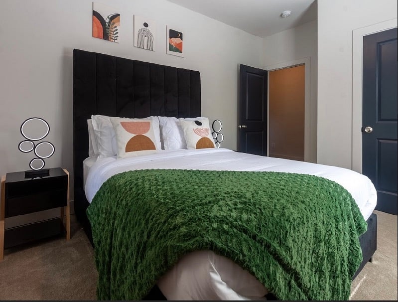 Furnished Finder property 379425_1 photo 16