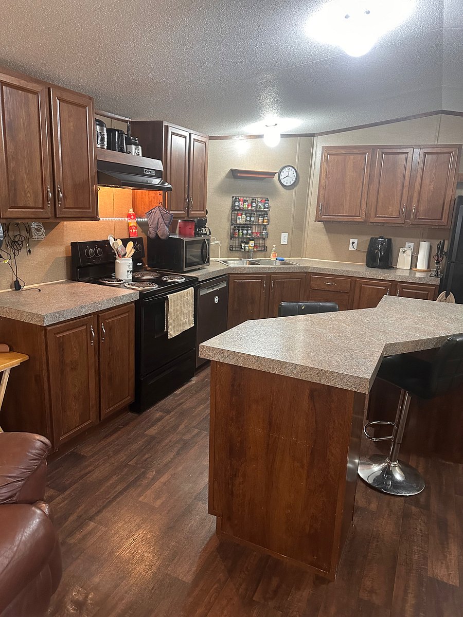 Furnished Finder property 379449_1 photo 2