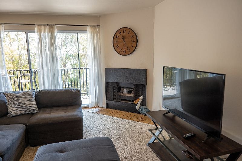 Furnished Finder property 379485_1 photo 4