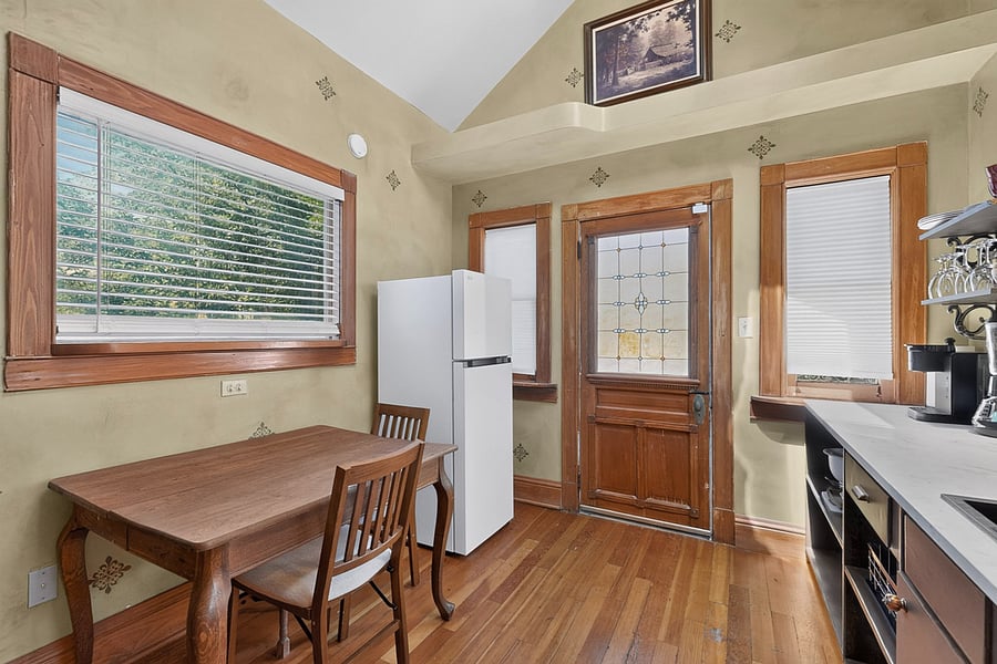 Furnished Finder property 379543_1 photo 13