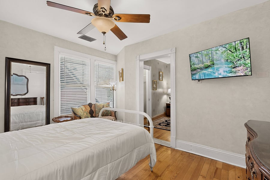 Furnished Finder property 379543_1 photo 15