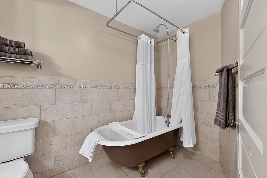 Furnished Finder property 379543_1 photo 17