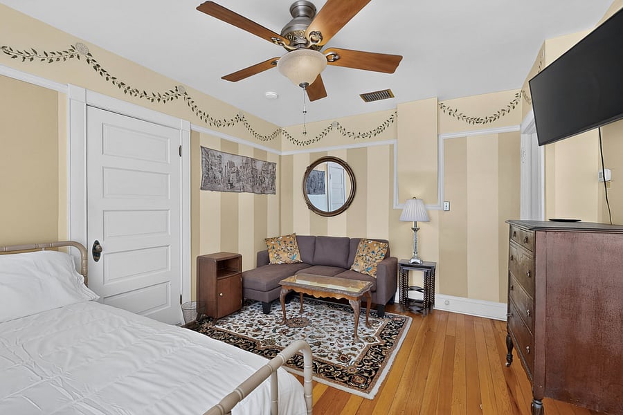 Furnished Finder property 379543_2 photo 13