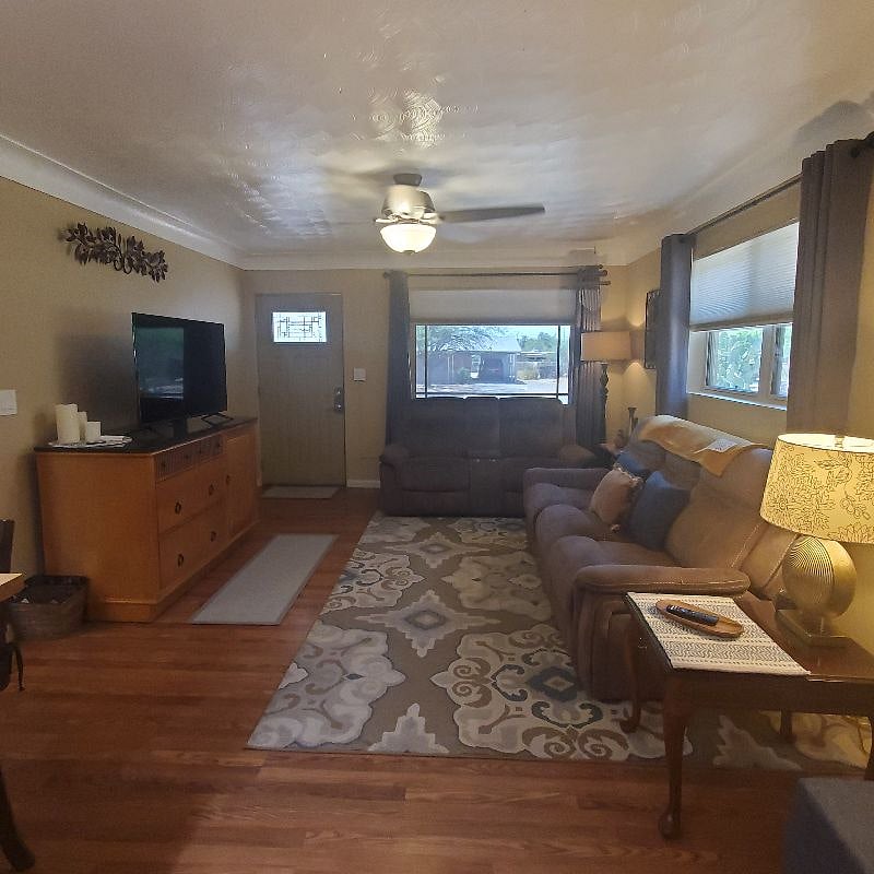 Furnished Finder property 379565_1 photo 3
