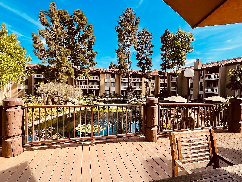 Large entertaining patio with complimentary WiFi