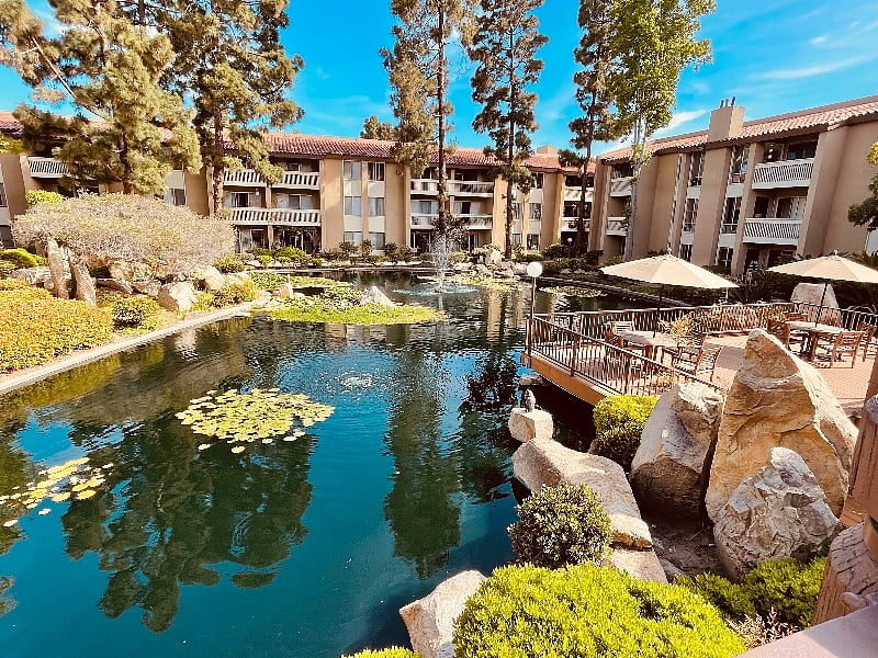 Beautiful setting with lagoon view!