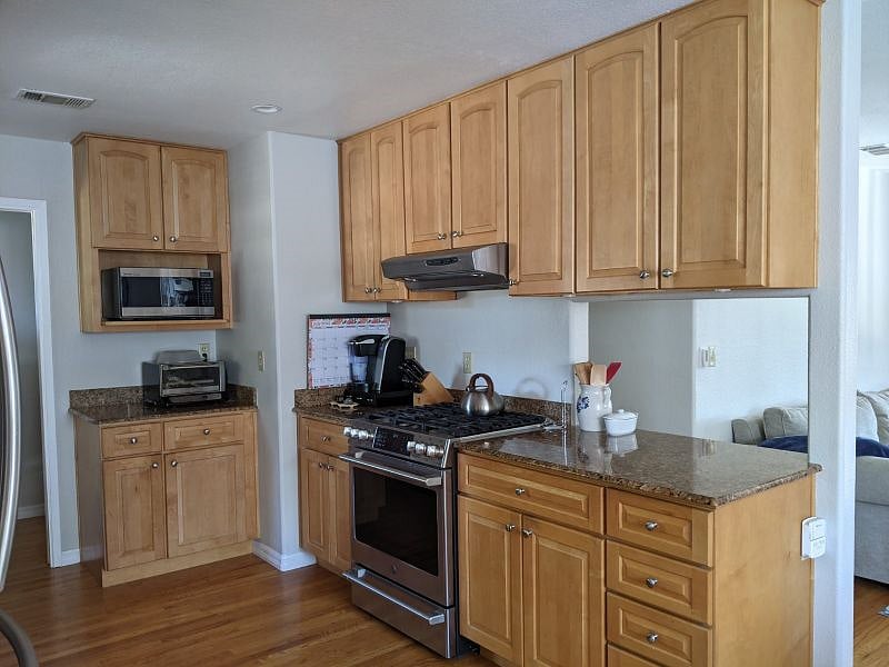 Furnished Finder property 379595_1 photo 15