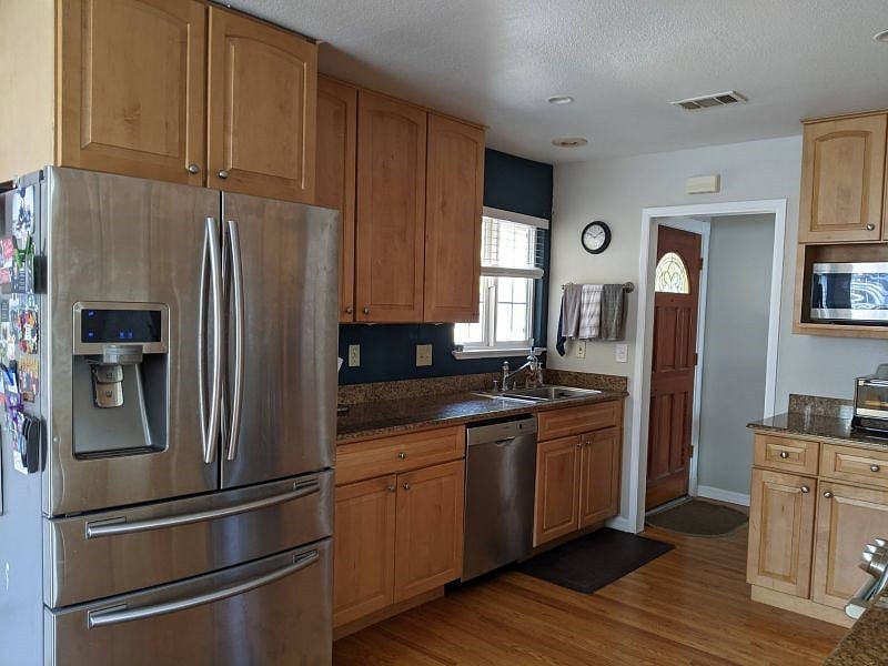 Furnished Finder property 379595_2 photo 12