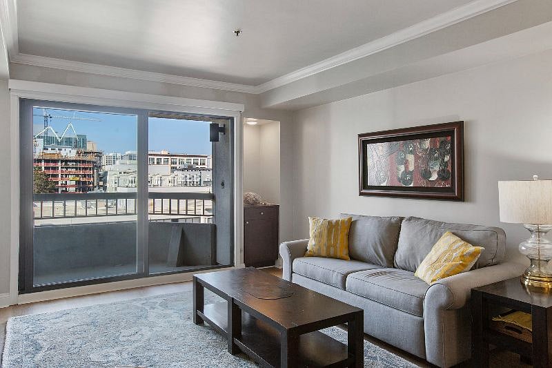 Furnished Finder property 379603_1 photo 15