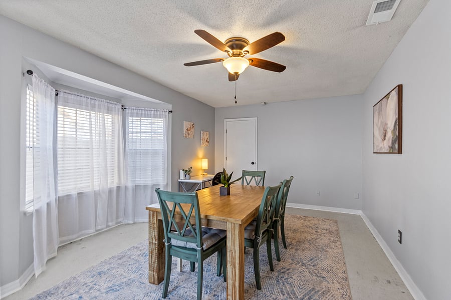 Furnished Finder property 379615_1 photo 12