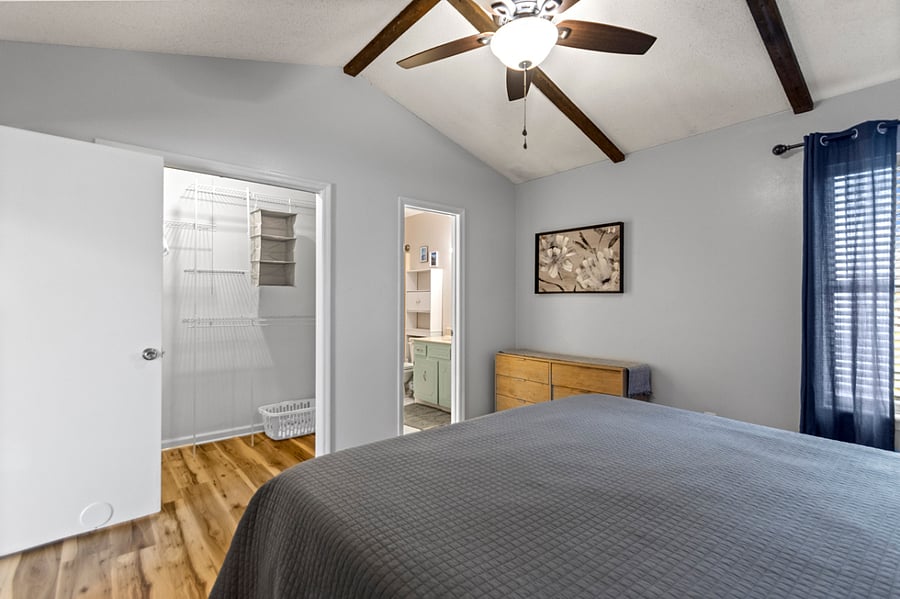 Furnished Finder property 379615_1 photo 18
