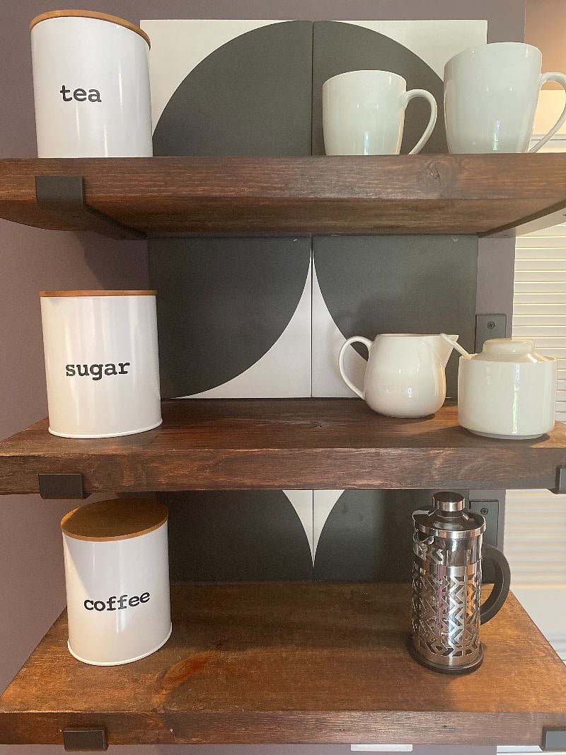 Sweet coffee & tea bar. A must for every nurses apartment.
