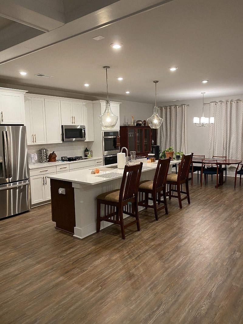 Furnished Finder property 379703_1 photo 7