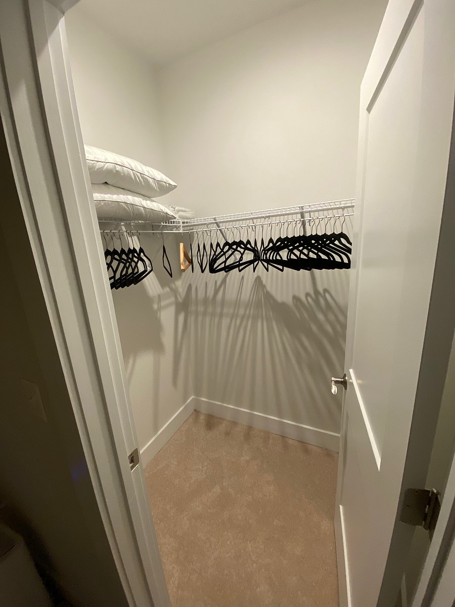 Furnished Finder property 379703_2 photo 3