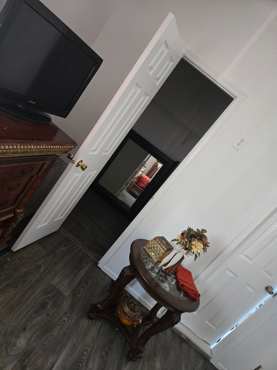 Furnished Finder property 379730_1 photo 24