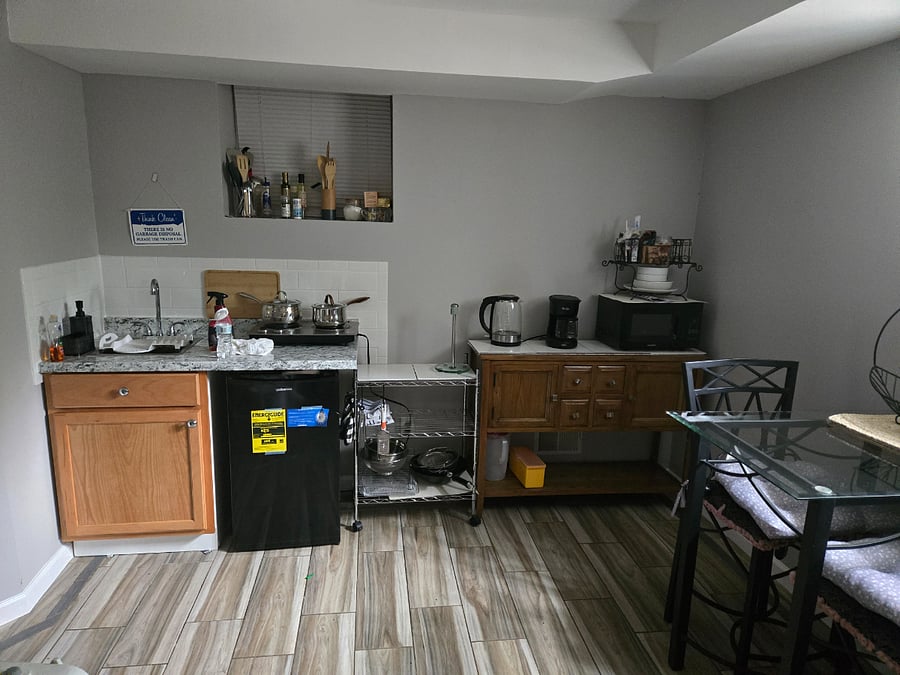 Furnished Finder property 379730_2 photo 1