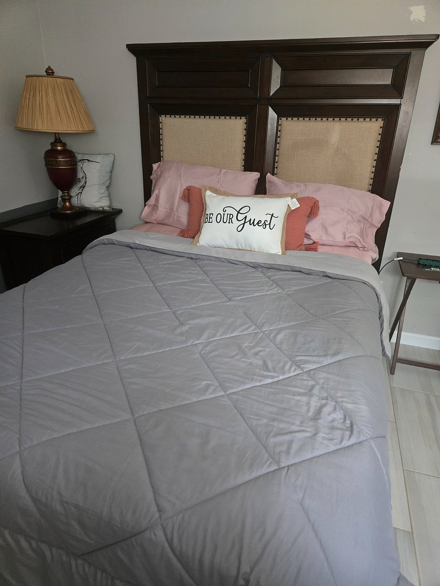 Furnished Finder property 379730_2 photo 8
