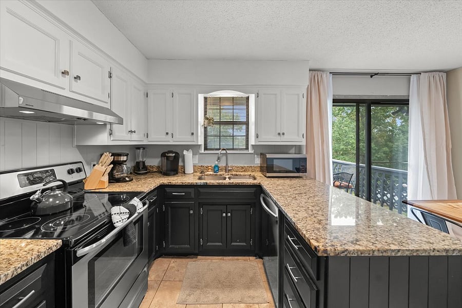 Furnished Finder property 379734_1 photo 11