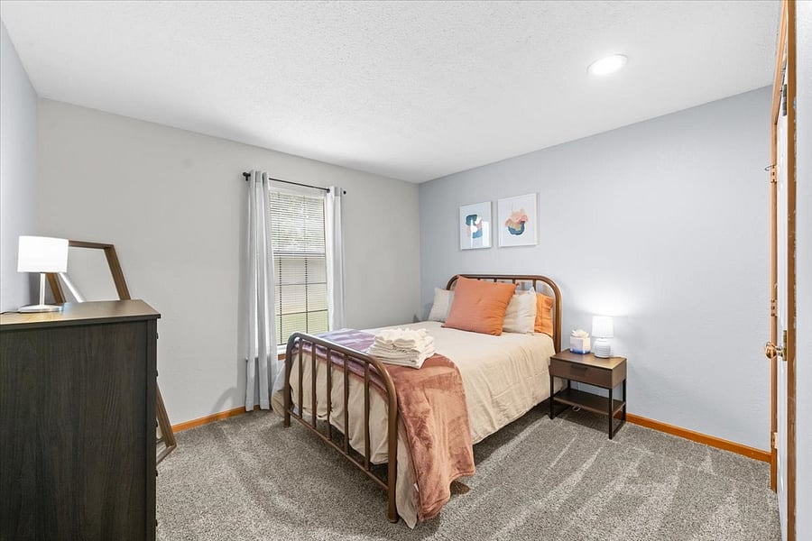 Furnished Finder property 379734_1 photo 3