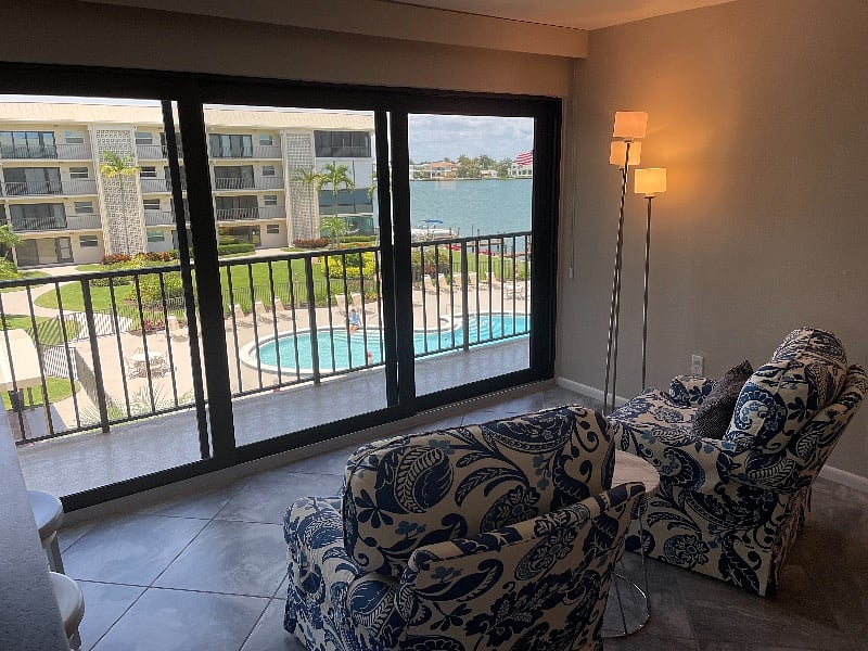 Sit and have your morning coffee or evening cocktails overlooking the Bay.