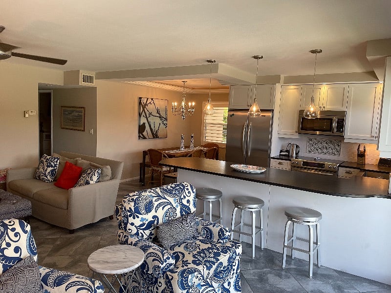 Soothing Blues and earth tones in the entire condo. 