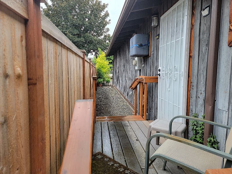 Furnished Finder property 379765_1 photo 10