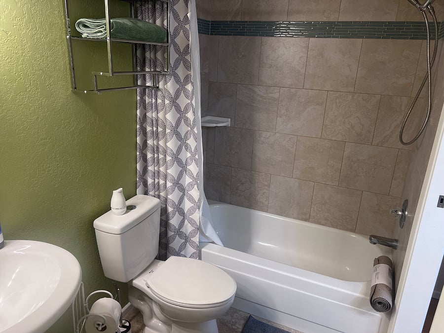 Furnished Finder property 379790_1 photo 30
