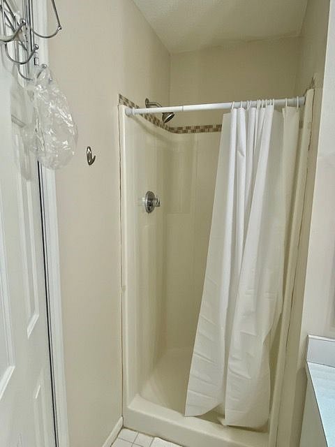 Furnished Finder property 379818_1 photo 4
