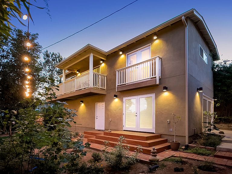 Furnished Finder property 379826_1 photo 17