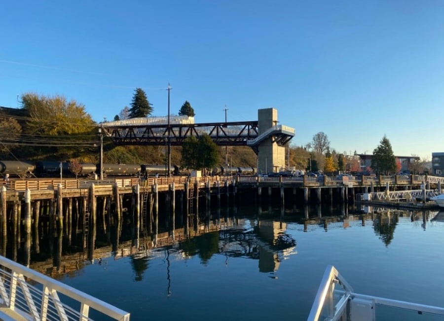 Everett Marina and Grand Avenue Bridge is close by. Great place to walk, have coffee, go to a restaurant, take in the sunset. Food Trucks at "Music at the Marina' during the summer Months
