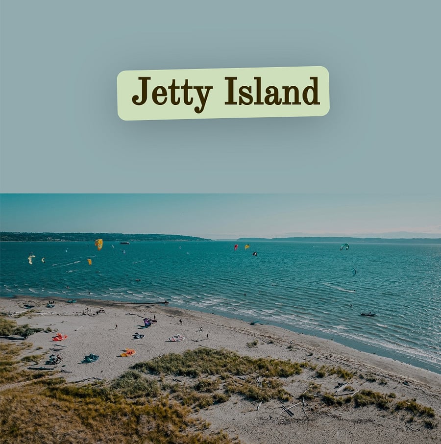 Catch a ride to beautiful JETTY ISLAND!
Hop on the foot ferry to the island during Jetty Island Days from July 5 thru Labor Day. Jetty Island Days are provided in partnership with the City of Everett and the Port of Everett, bringing more than 50,000 people to the island every summer season. KayakShare.com offers self-serve kayak and SUP rentals year-round during daylight hours.
