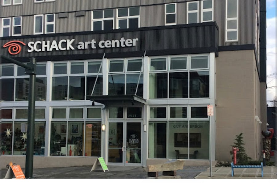 Schack Art Center. Take an art class, purchase a special gift, souvenir or check out the exhibits from our local artists. Less then a mile away.
FRESH PAINT 2024
August 17 and 18
100 different booths, live entertainment and more!
Downtown Everett!
Hoyt ave and Wall St